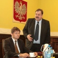 Od lewej wójt Zbigniew Szczepański i starosta Stanisław Skaja fot. Daniel Frymark 