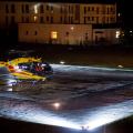 Sierpień 2012 - Pierwsze nocne lądowanie helikoptera przy chojnickim szpitalu fot. Daniel Frymark