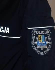 Bytowscy policjanci z emblematami