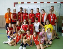Brązowy medal dla młodych siatkarek z Tucholi