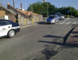 Do ślubu w asyście radiowozów