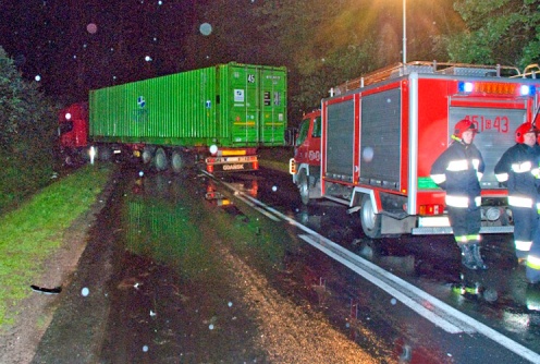 Wypadek z udziałem dw&oacute;ch TIR-&oacute;w 