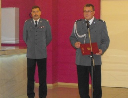 Musi radzić sobie sam