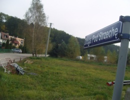 Finansowe przeszkody na &bdquo;Drodze pod Strzechę&rdquo; 