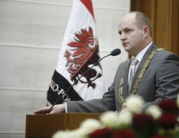 Nowy-stary marszałek