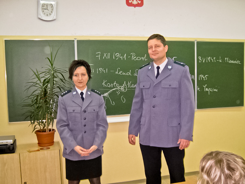 Uświadamiają młodych
