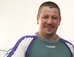 Chce wychowywać przez sport