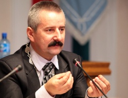 Dostanie półtora tysiąca więcej