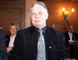 Powiat dał kasę na basen