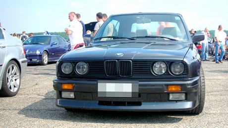 BMW w holenderskim gazie