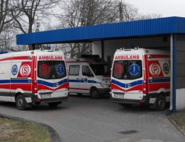 Szpital kupi nowy ambulans