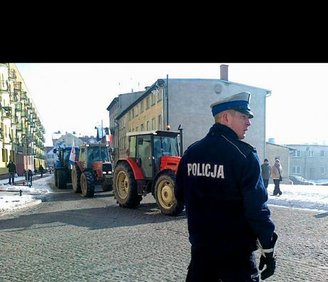 Traktory zakorkowały miasto