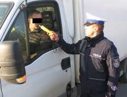 Kto nie wytrzeźwiał po `śledziku`?