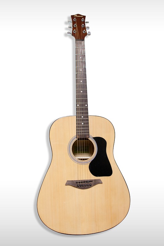 Zagraj wiośnie na nowej gitarze