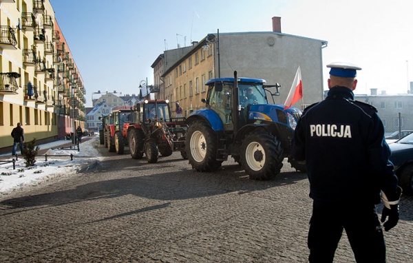 Ministerstwo odpowiada rolnikom