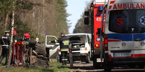 Transporter zmiótł tico do rowu (FOTO)