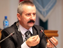 Miasto zbudowało restaurację przy ratuszu