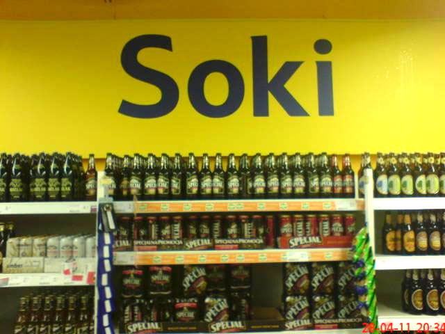 Tu sprzedają soki tylko w jednym smaku...