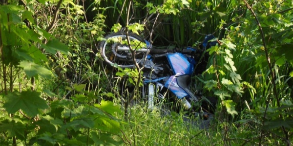 Uderzył motocyklem w citroena (FOTO)