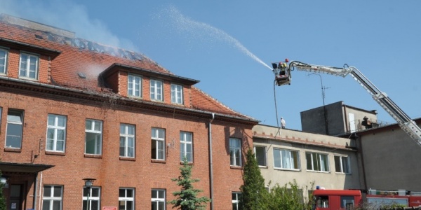 Pożar szpitala. Ustalają przyczyny