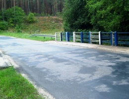 Tędy na razie nie przejedziesz. Rozbiorą most