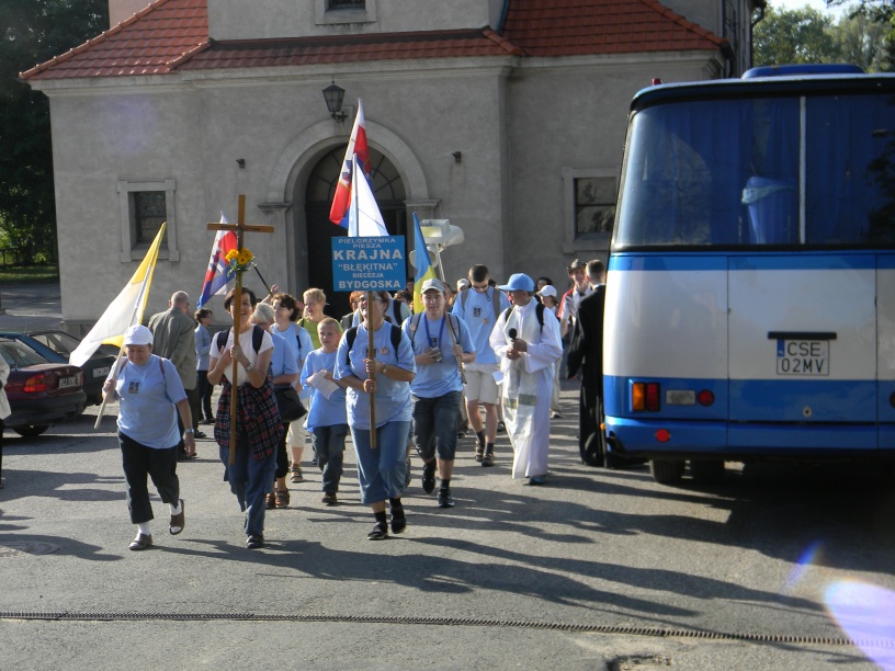 Pielgrzymka wyruszyła z miasta FOTOGALERIA