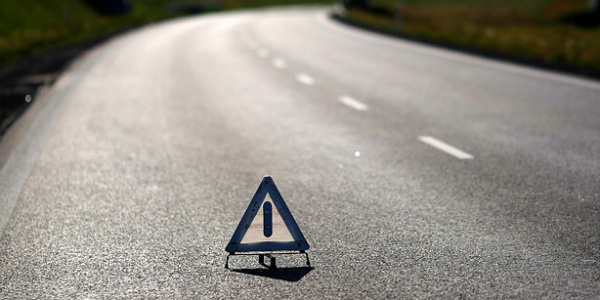 Zginął 20-latek! Wjechał motorowerem pod ciężarówkę