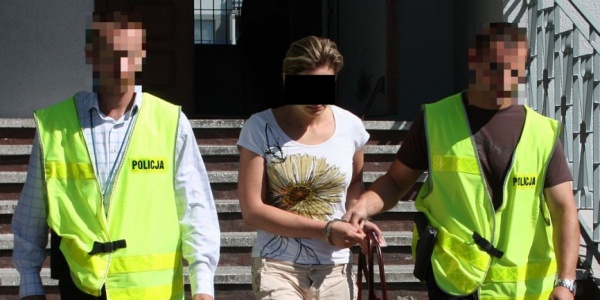 Oszuści z Chojnic. Oferowali pracę i kredyty (FOTO, POLICYJNE WIDEO)
