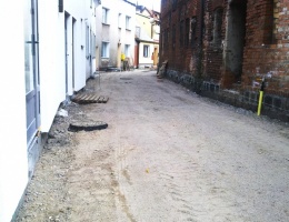 Przebudowują przy Placu Wolności