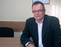 Autor piosenek został szefem szpitala