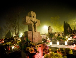 Sprawdź jak dojechać do cmentarza
