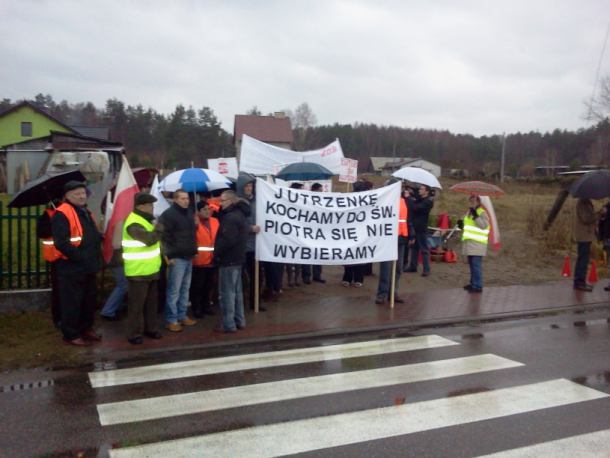 Chcą fotoradaru. Tak bardzo, że zablokowali drogę (FOTO)