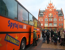 Unijny autobus odwiedził Kościerzynę i Chojnice