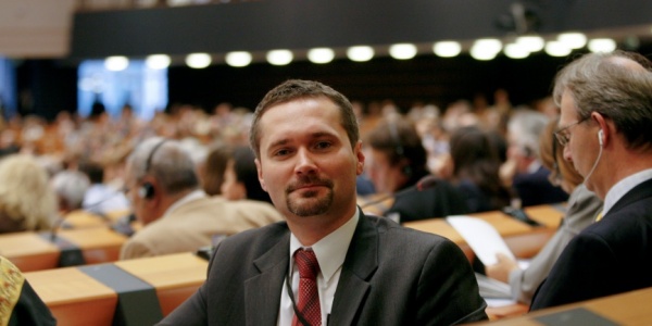 Wałęsa po wypadku leczy się w Krojantach