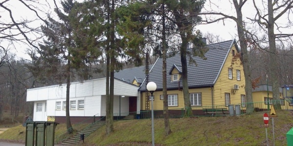 Gmina chce się pozbyć hotelu nad jeziorem