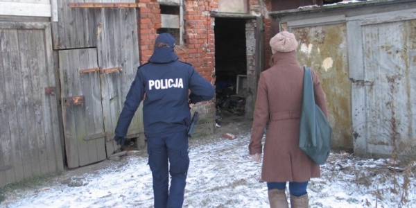 Nie przechodź obojętnie. Na mrozie bezdomnym grozi śmierć