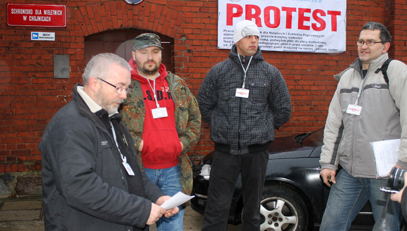 Protest w Schronisku dla Nieletnich FOTO