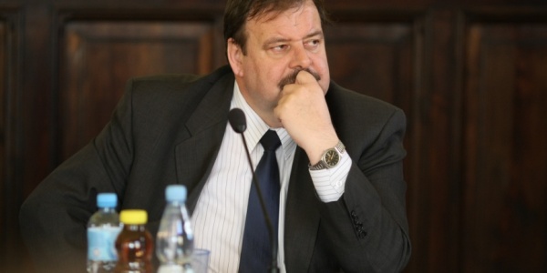 PKS musi jeszcze poczekać na decyzję starosty