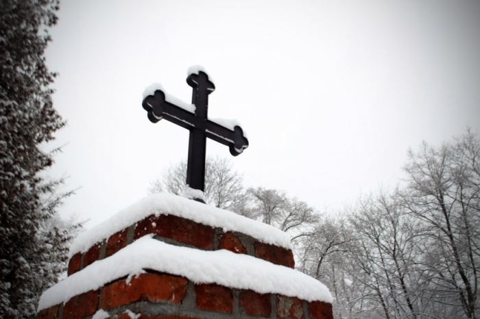 Mieszkańcy żądają budowy kaplicy na cmentarzu