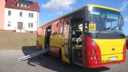 Uczniowie pojadą nowym autobusem