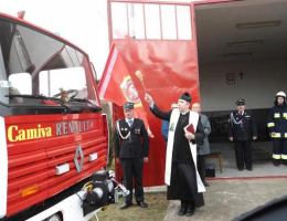 Strażacy ochotnicy dostali samochód