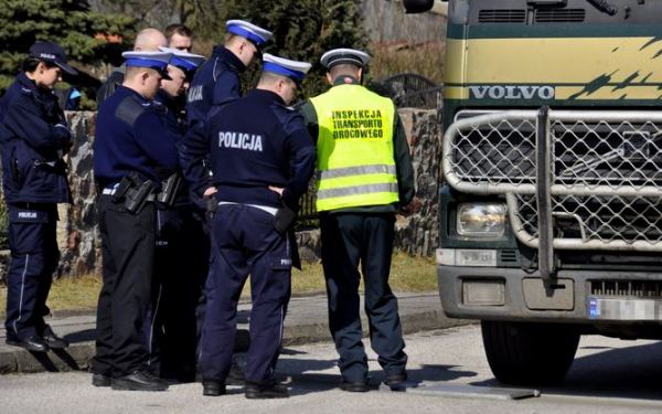 Ile waży ciężarówka? Rozpoczęły się kontrole (FOTO)