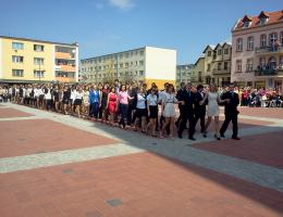 Maturzyści mieli pomysł na zakończenie roku (FOTO)