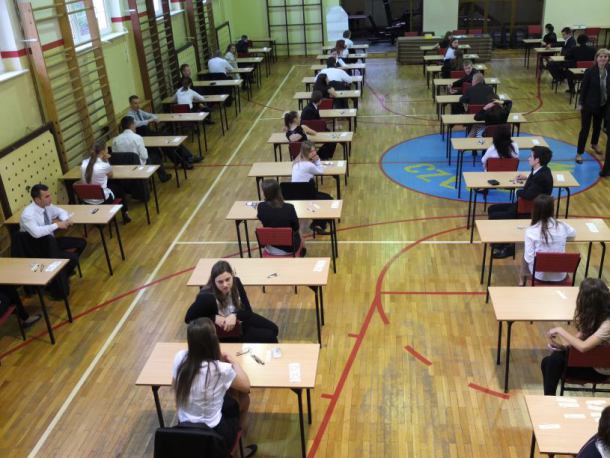 Na pisanie mają 170 minut