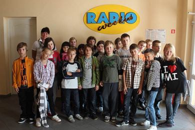 Uczniowie obejrzeli radio &acute;od środka&acute;