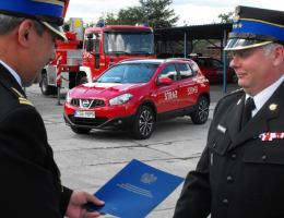 Nowy samochód dla strażaków