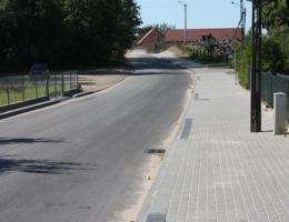 Był piasek, jest asfalt. Ulica gotowa