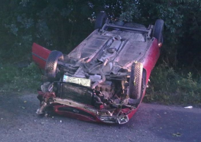 Pijany kierowca dachował przy wyprzedzaniu