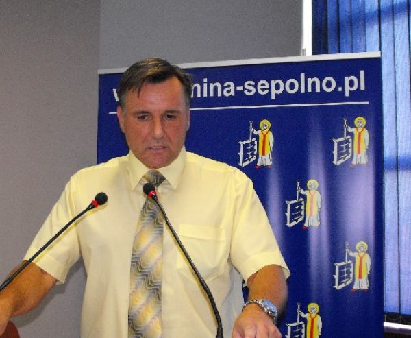 Mobbing i dyskryminacja? Oskarżenia wobec dyrektora