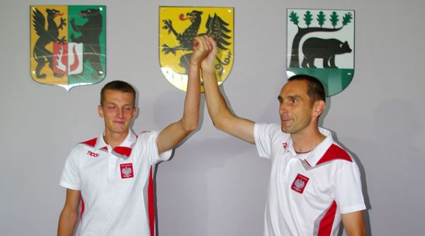 On przywiózł srebrny medal z Londynu